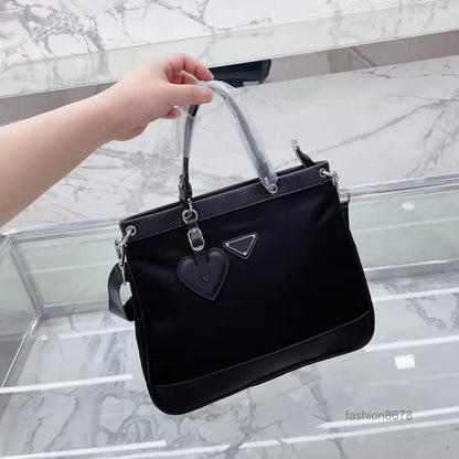 Briefcases Luxury designer handbags large tote bags is made of quality nylon material classic style fashionable single shoulder bag