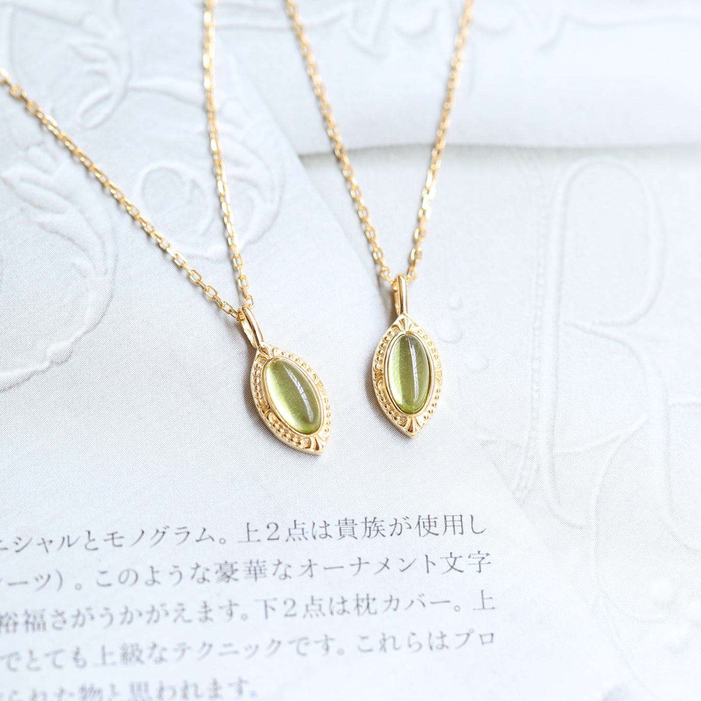 VAKKV Japanese Entry Lux 925 Sterling Silver Necklace Green Natural Olivine Retro Exquisite Silver Plating 10K Gold Necklace