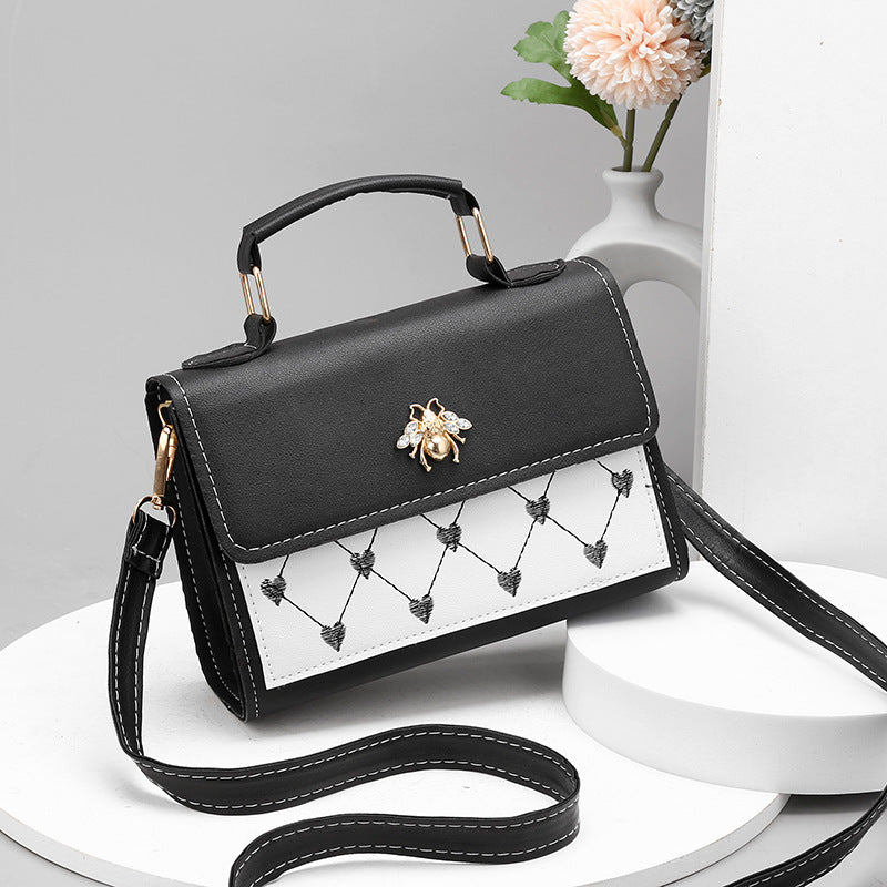 Cross-Border Trendy Bee Small Handbags Female  Popular New Internet Hot Korean Style Fashion Shoulder Messenger Bag Female