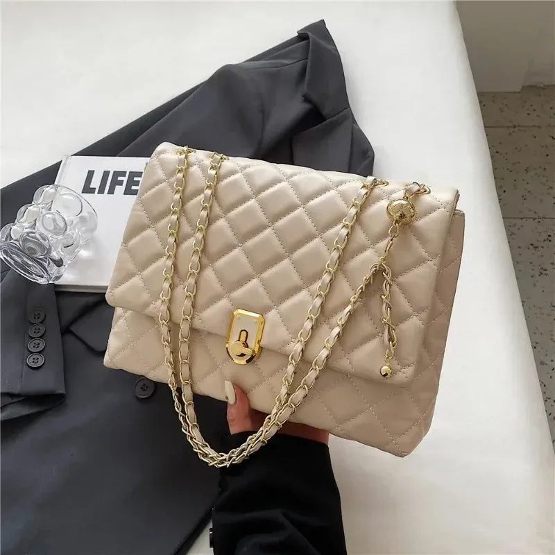 burminsa Quilted Large Chain Shoulder Bags For Women  Luxury Designer Crossbody Bags PU Leather Ladies Handbags Black White G53U#