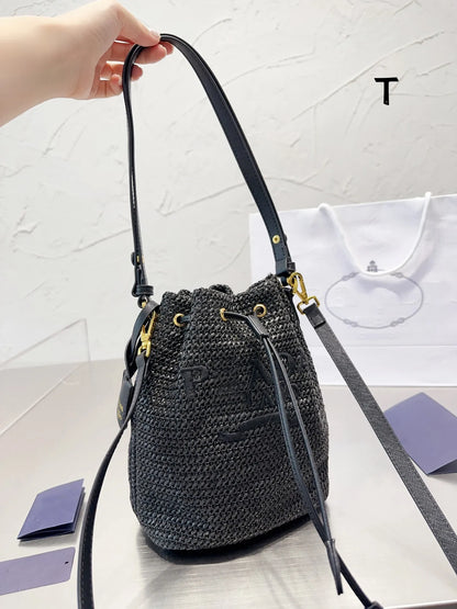 Woman Designer Bag Beach Bags Straw Bags Bucket Bag Nylon Shoulder Bags Hobos Chain Handbags Designer Crossbody Lady Small Totes