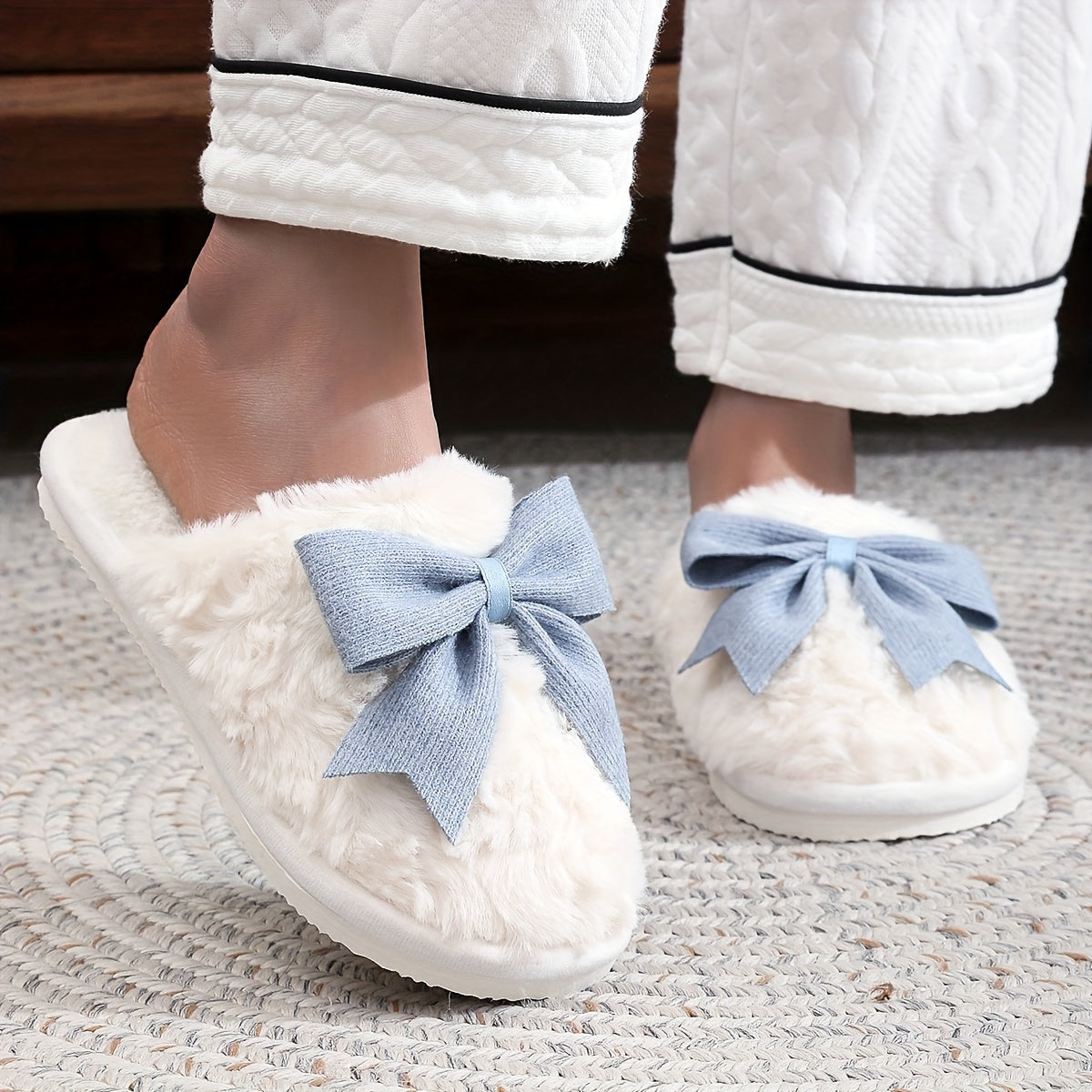 Luxurious Fuzzy Bowknot Slippers - Soft Sole, Seamless Closed Toe, Ultra-Cozy Home Shoes - Anti-Slip, Plush Comfort for Indoor Wear