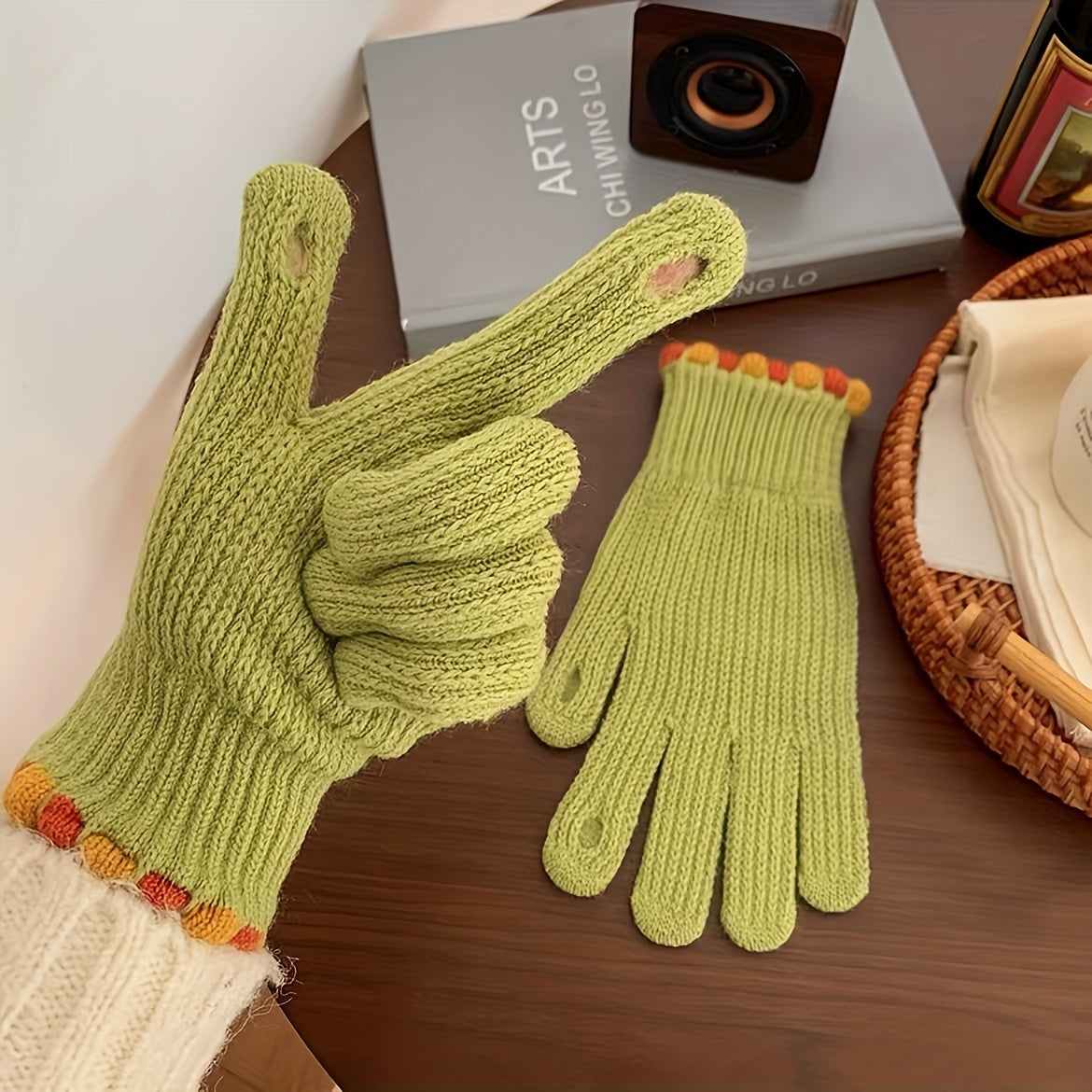 1 Pair Of Women's Coldproof Elastic Winter Insulated Warm Knitted Gloves For Outdoor Cycling