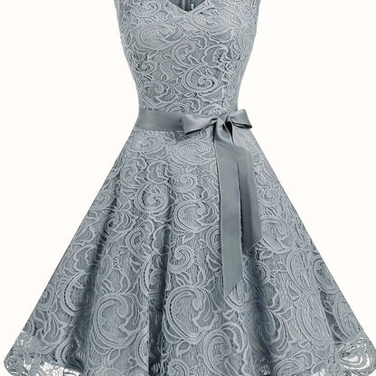 VAKKV Charming Lace V-Neck Bridesmaid Dress - Adjustable Tie Waist, Flowy Sleeveless Swing Style - Premium Evening Wear for Women