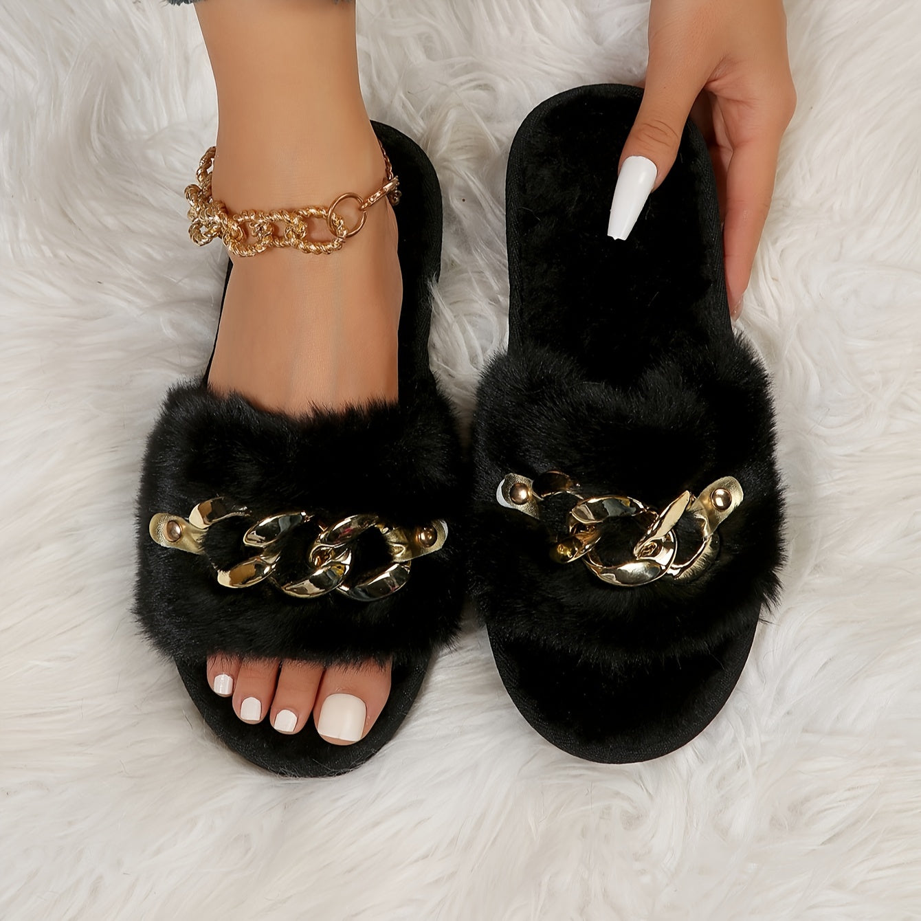 Cozy Chain Decor Slippers - Ultra Soft, Plush, and Warm Casual Slip-On Shoes for Comfortable Indoor Wear - Perfect for Home, Lounging, and Relaxation