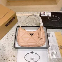 Briefcases Luxury designer handbags large tote bags is made of quality nylon material classic style fashionable single shoulder bag