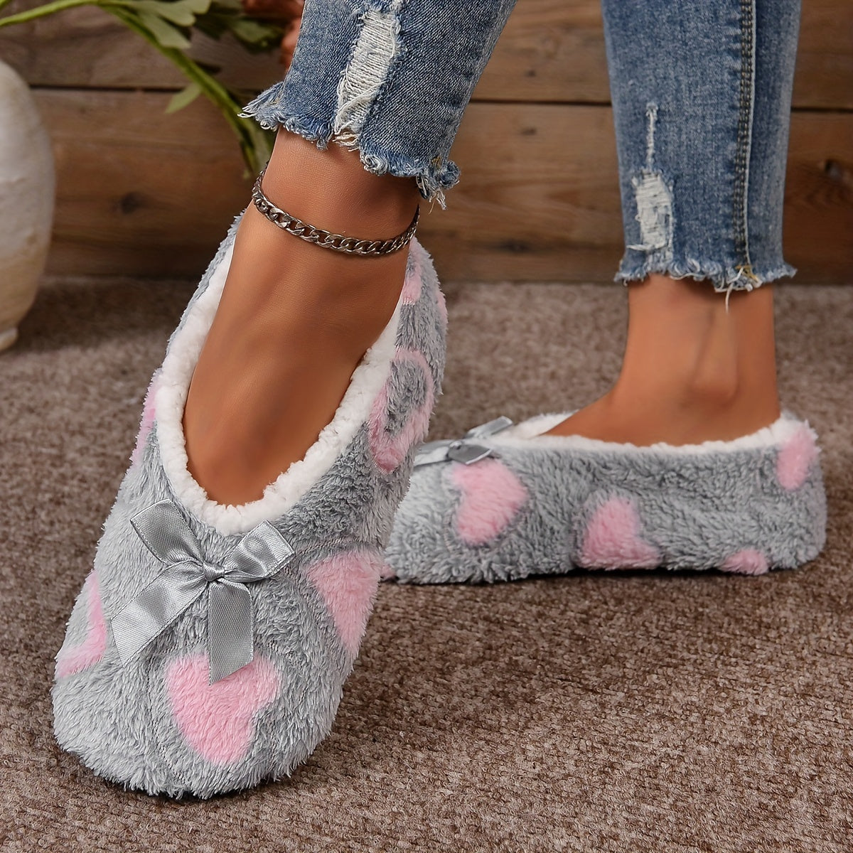 Cozy Heart Print Bowknot Slippers - Soft, Warm, and Plush Lined for Winter Bedroom Comfort - Flat Sole, Home Shoes for Relaxation and Leisure