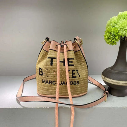 High Quality Lady Luxury The Leather Bucket Bag Womens Straw Bags Designer Tote Classic Drawstring Shoulder Fashion Wallet Buckets Handle Purses Handbag 230612bj