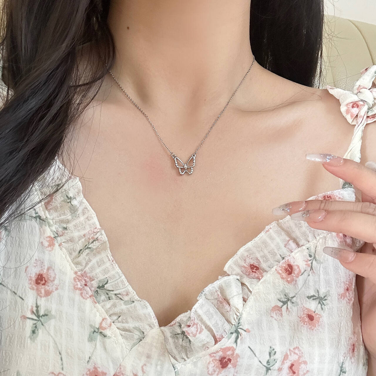 Minimalist Design Necklace Light Luxury Minority Bow High-Grade Clavicle Chain Female Necklace  New All-Matching Day