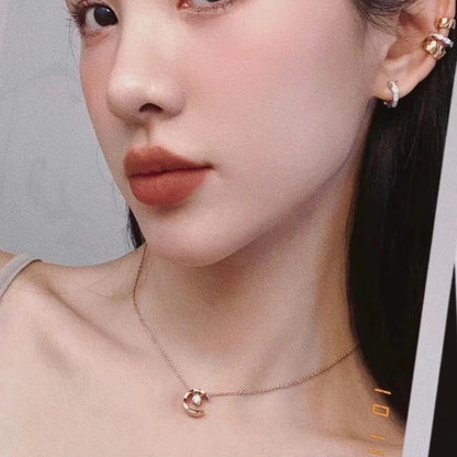 VAKKV Classic Style Feng Shui Bingyue Necklace Female Plated 18K Diamond Grid High Version CNC Pendant Clavicle Chain Factory Direct Sales Live Broadcast