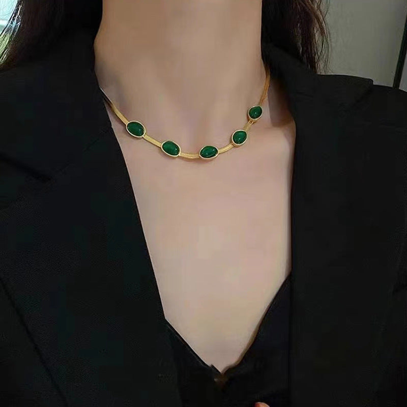 Titanium Steel Blade Chain Emerald Geometric Necklace Advanced Cold Style Clavicle Chain Neck Chain Fashion Temperament Ornament