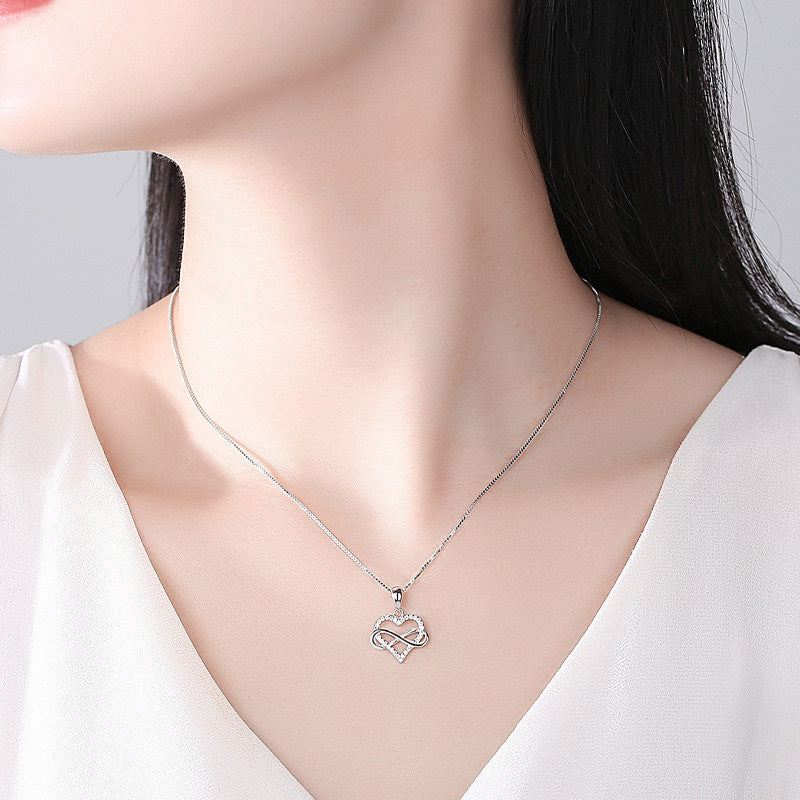 vakkv  Cross-Border 8-Word Love Necklace Non-Fading Female Niche Stylish Simple and Versatile Love Pendant Hot Selling Chain Wholesale