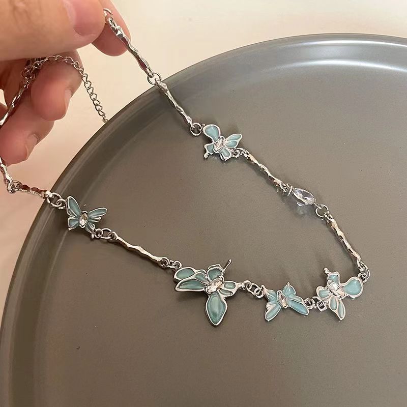 New Cold Style Butterfly Necklace Female Fashion Ins Style Personality All-Match Necklace Niche High-End Clavicle Chain Accessories