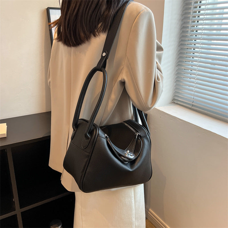 Lindy Bag Doctor Bag Large Capacity Underarm Bag  New Shoulder Handbag European and American Fashion Versatile Women's Bag