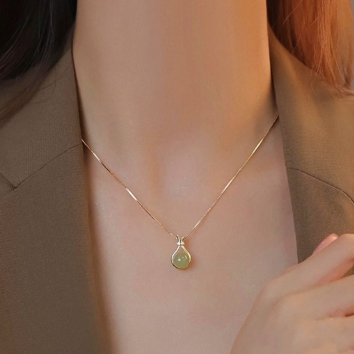 vakkv Pendant Lucky Bag Necklace for Women Temperament Elegant Simple Fresh All-Match Clavicle Chain Girlfriends