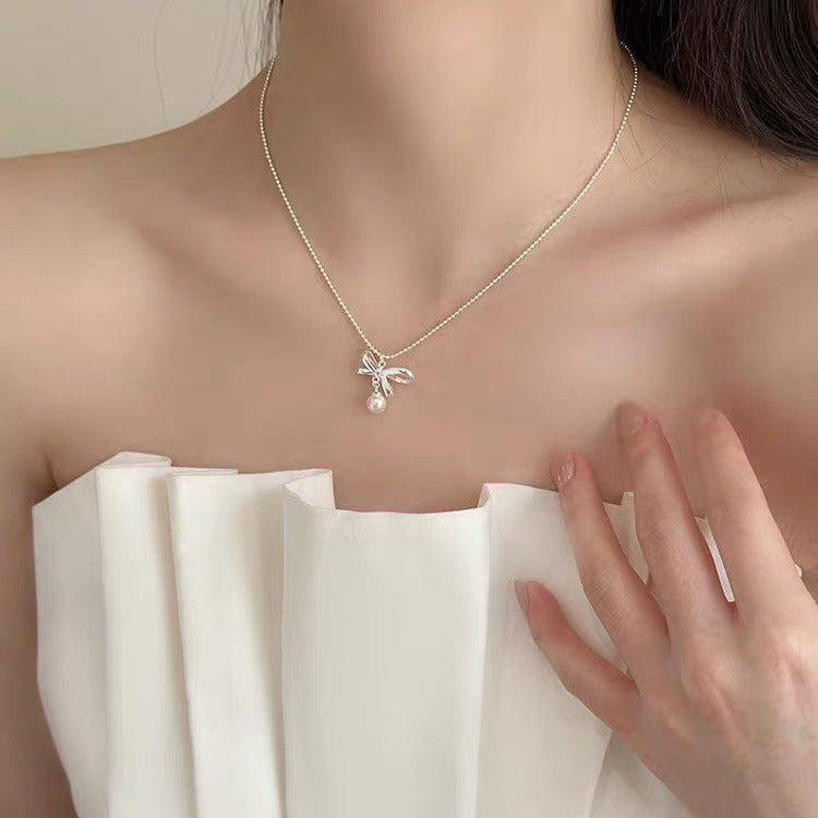 Ni Ni Same Style Pearl Necklace for Women Light Luxury Temperament High-Grade Clavicle Chain  New Popular Niche Necklace