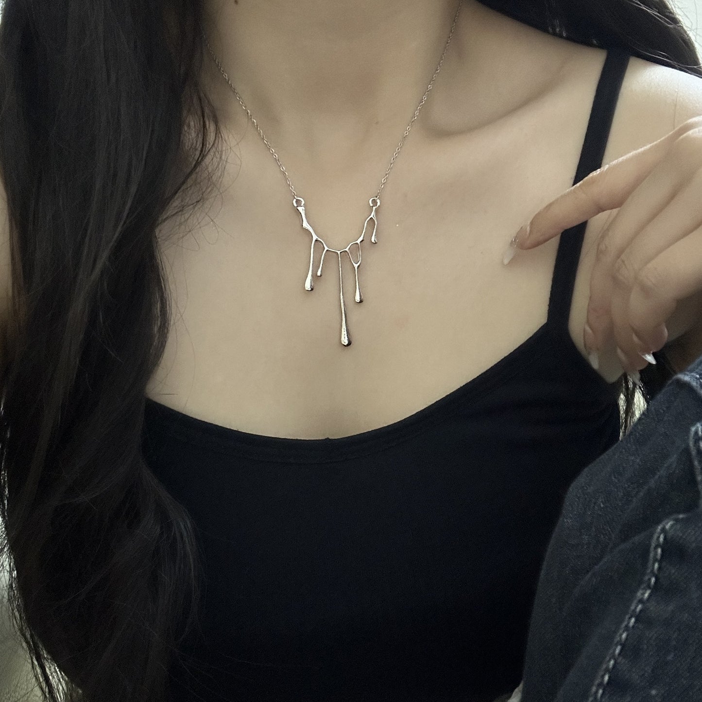 Minimalist Design Necklace Light Luxury Minority Bow High-Grade Clavicle Chain Female Necklace  New All-Matching Day