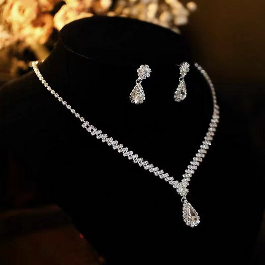 Cross-Border Hot Selling Exquisite Claw Chain Necklace and Earrings Suite Two-Piece Set Water Drop Necklace Clavicle Chain Dinner Accessories for Women