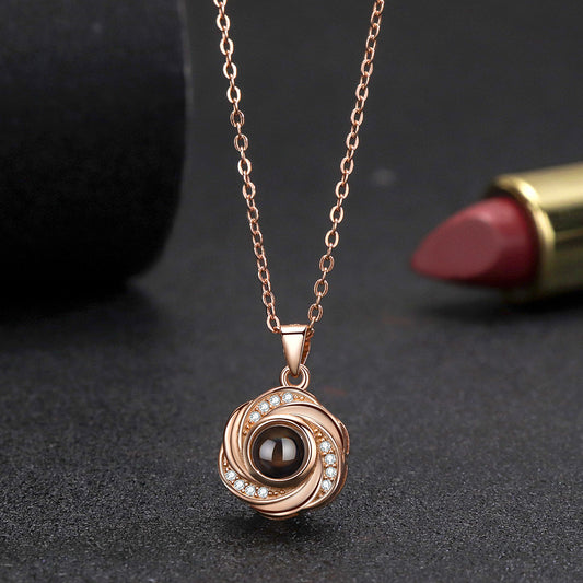 S925 Silver Spiral Diamond Projection Necklace HOTan and NEWn Fashion Special-Interest Popular Clavicle Chain Pendant Ornament Cross-Border Hot