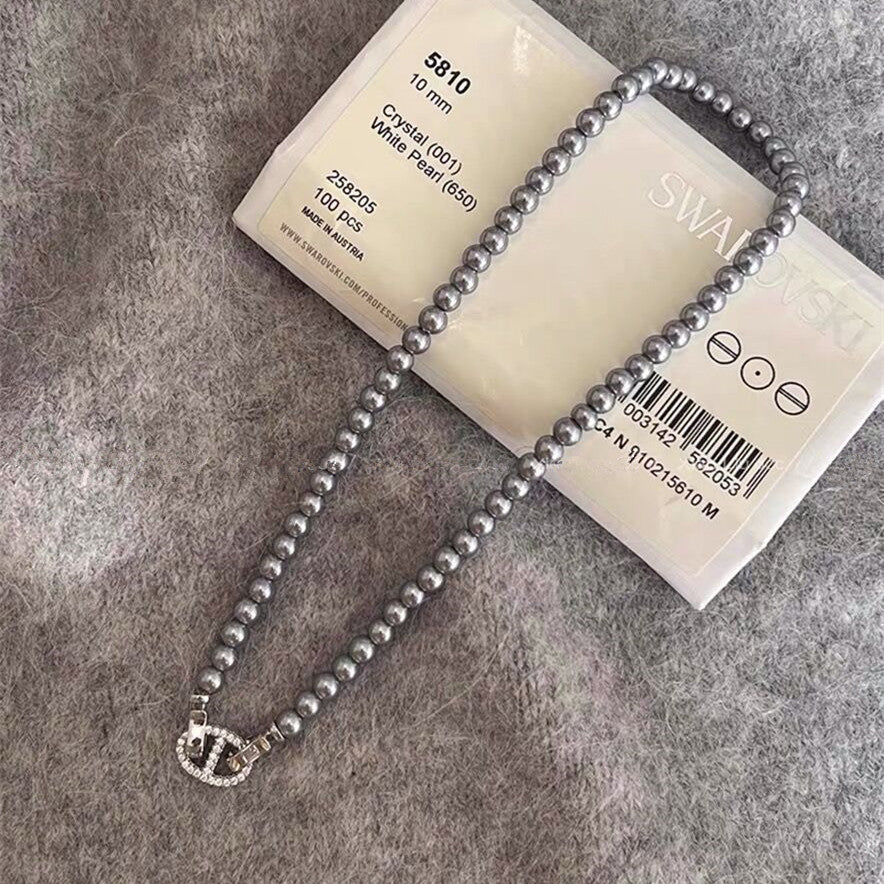 vakkv Letter Pig Bright Pearl Necklace Sweater Chain Retro Personality and Minimalism All-Matching Graceful Necklace Clavicle Chain