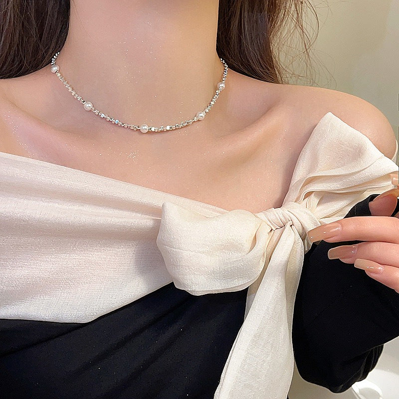 vakkv Small Pieces of Silver Pearl Necklace Light Luxury Clavicle Chain Special-Interest Design High Sense Necklace  New Popular Accessories