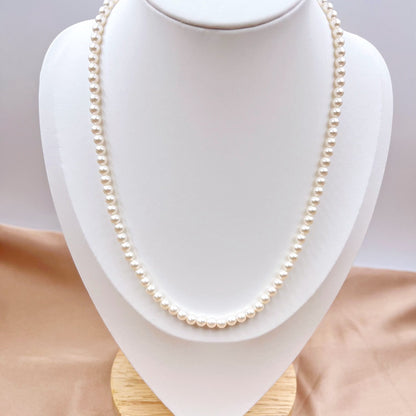 VAKKV Style Vintage Pearl Necklace for Women  Trendy Match Light Luxury Minority High Sense Necklace Autumn and Winter New Style Collarbone Necklace