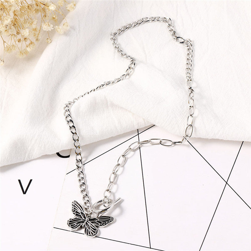 vakkv  HOT and NEW Cross Border Vintage Butterfly Pendant Necklace for Women Graceful Online Influencer Same Style Popular OT Buckle Collarbone Necklace Bracelet Suit