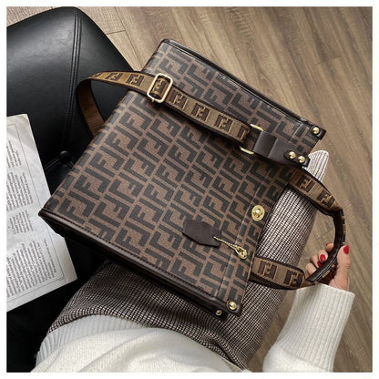 Retro Popular Women's Bags Autumn and Winter New Western Style Large Capacity Totes Bags Shoulder Bag Handbag Cross-Border Supply