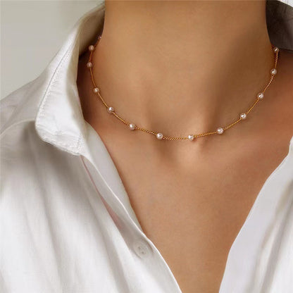 vakkv  HOT and NEW Cross Border Ornament New Pearl Necklace Fashion Short Necklace Ins Simple Style Pearl Necklace in Stock