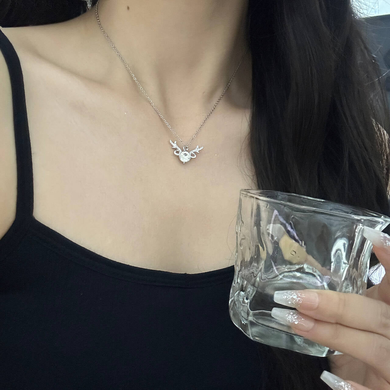 Minimalist Design Necklace Light Luxury Minority Bow High-Grade Clavicle Chain Female Necklace  New All-Matching Day