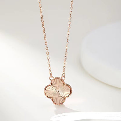 High Version Clover Necklace V Gold Simple Pendant Light Luxury Niche Net Red Clavicle Chain Factory Direct Sales