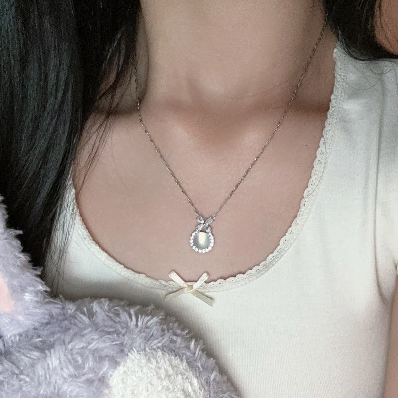 Ultimate 925 Sterling Silver Frozen Chalcedony Princess Butterfly Necklace for Women Ins Style Flower Ring Agate Clavicle Chain