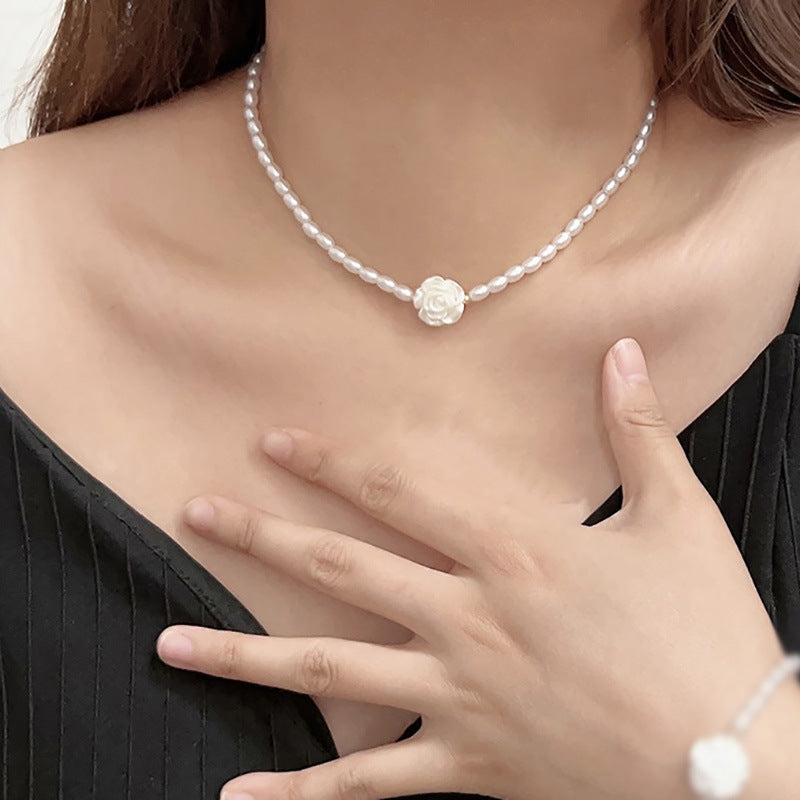 Ni Ni Same Style Pearl Necklace for Women Light Luxury Temperament High-Grade Clavicle Chain  New Popular Niche Necklace