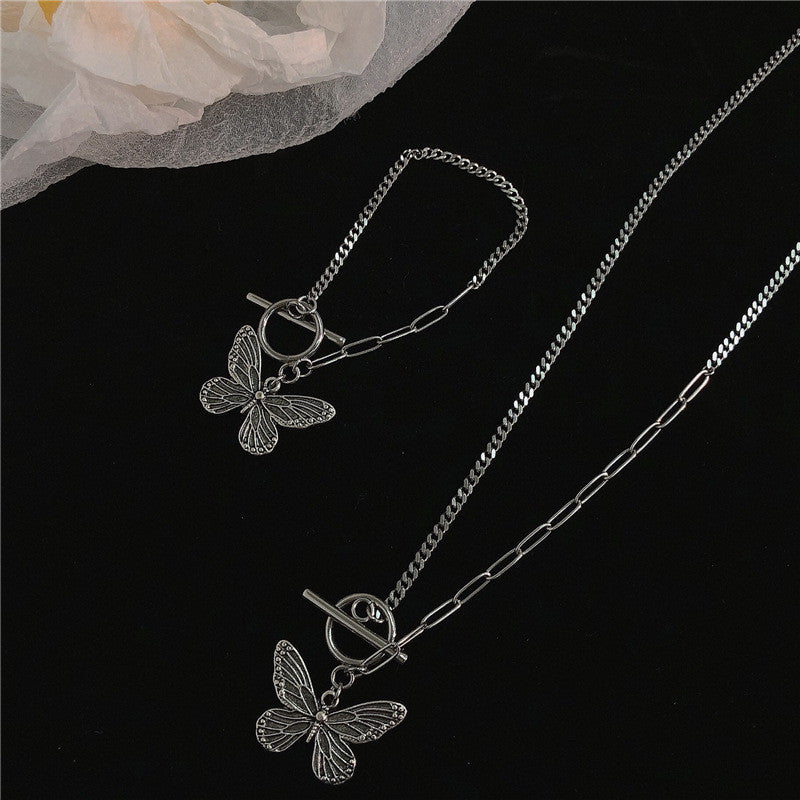 vakkv  HOT and NEW Cross Border Vintage Butterfly Pendant Necklace for Women Graceful Online Influencer Same Style Popular OT Buckle Collarbone Necklace Bracelet Suit