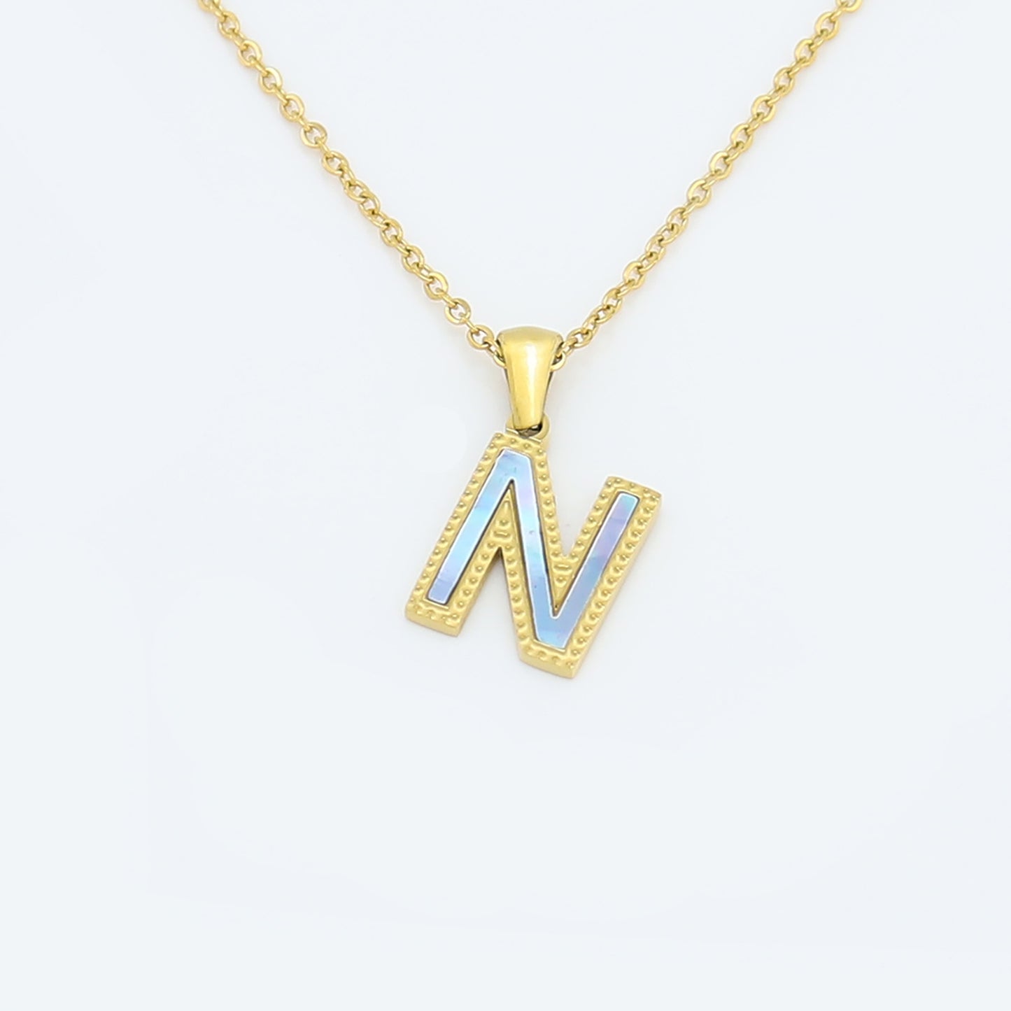 vakkv Style All-Matching Fashion 26 English Letter Necklace White Shell Color Shell Pendant Titanium Steel 18K Gold Plating Stainless Steel Jewelry