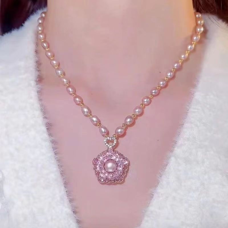 Pearl Necklace Special-Interest Design High-Grade Turn Pendant Necklace  New Fashion Clavicle Chain