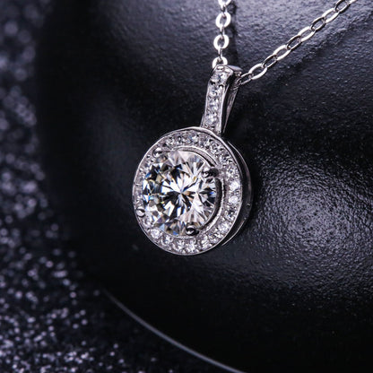 Live Supply Hot 2 Karat High Carbon Diamond Necklace Female Eight Hearts and Eight Arrows round Bag Pendant Clavicle Chain Jewelry