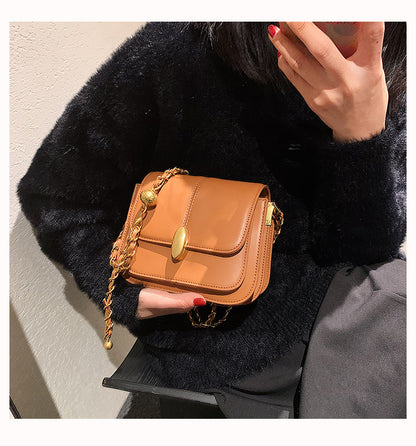 Summer Small Bag for Women  New Fashionable Versatile Ins Retro Small Square Bag Fashion Chain Messenger Bag