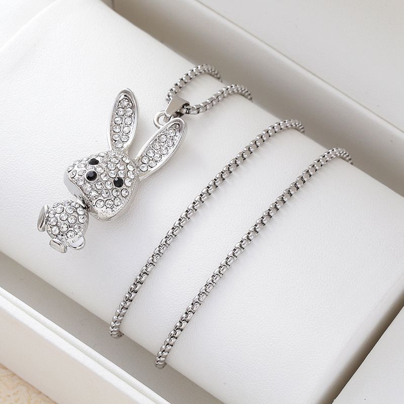 New Trendy Cool Full Diamond Rabbit Necklace Female Ins Hip Hop Cool Pendant All-Matching Long Sweater Chain Factory Wholesale