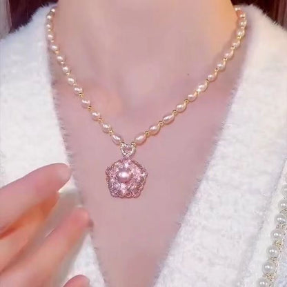 Pearl Necklace Special-Interest Design High-Grade Turn Pendant Necklace  New Fashion Clavicle Chain