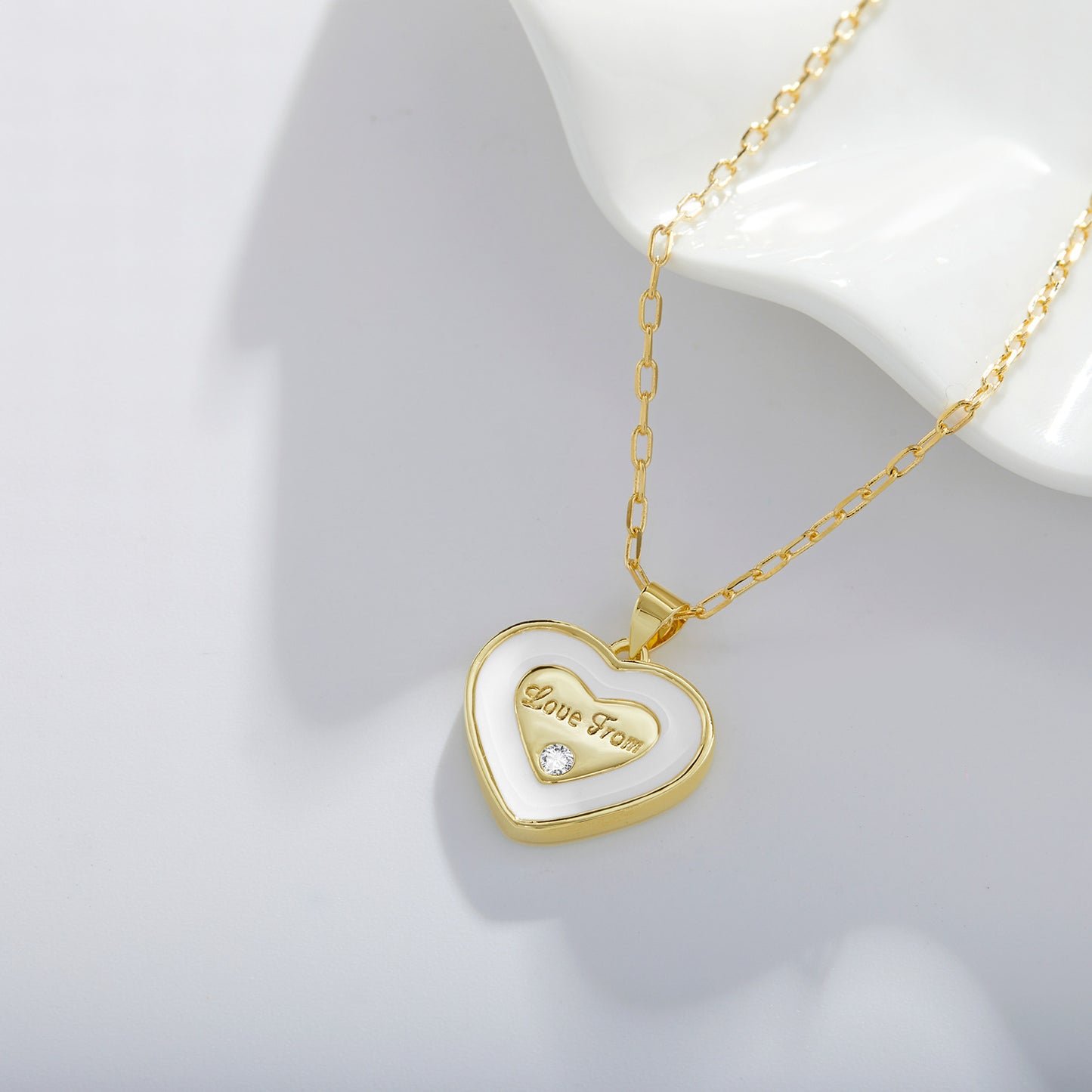 vakkv  INS Same Style Sweet Fashion Personalized Dripping Metal Peach Heart Women's Exquisite  Romantic Necklace Female Kzcn783