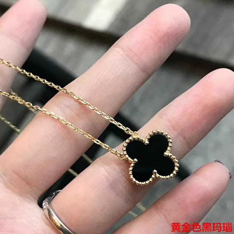 High Version Clover Necklace V Gold Simple Pendant Light Luxury Niche Net Red Clavicle Chain Factory Direct Sales