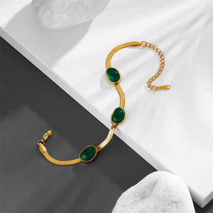 vakkv  HOTan and NEWn High-Grade Titanium Steel Blade Chain Retro Emerald Mung Bean Necklace Refined Stylish and Versatile Design Light Luxury