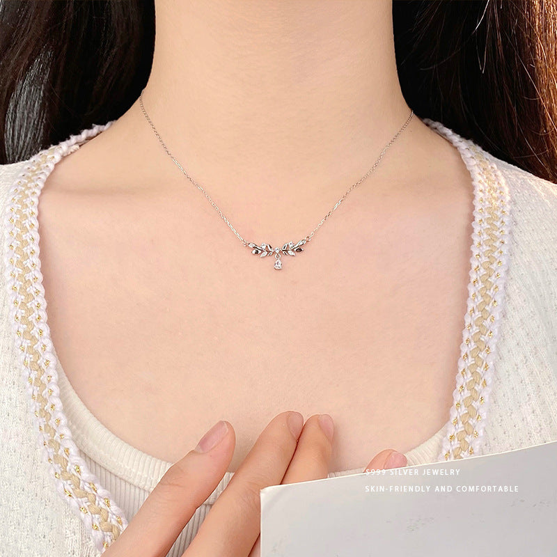 vakkv  Aobao S999 Pure Silver Exquisite Leaf Water Drop Zircon Necklace Women's Light Luxury High-Grade Sense for Girlfriend Clavicle Chain for Delivery