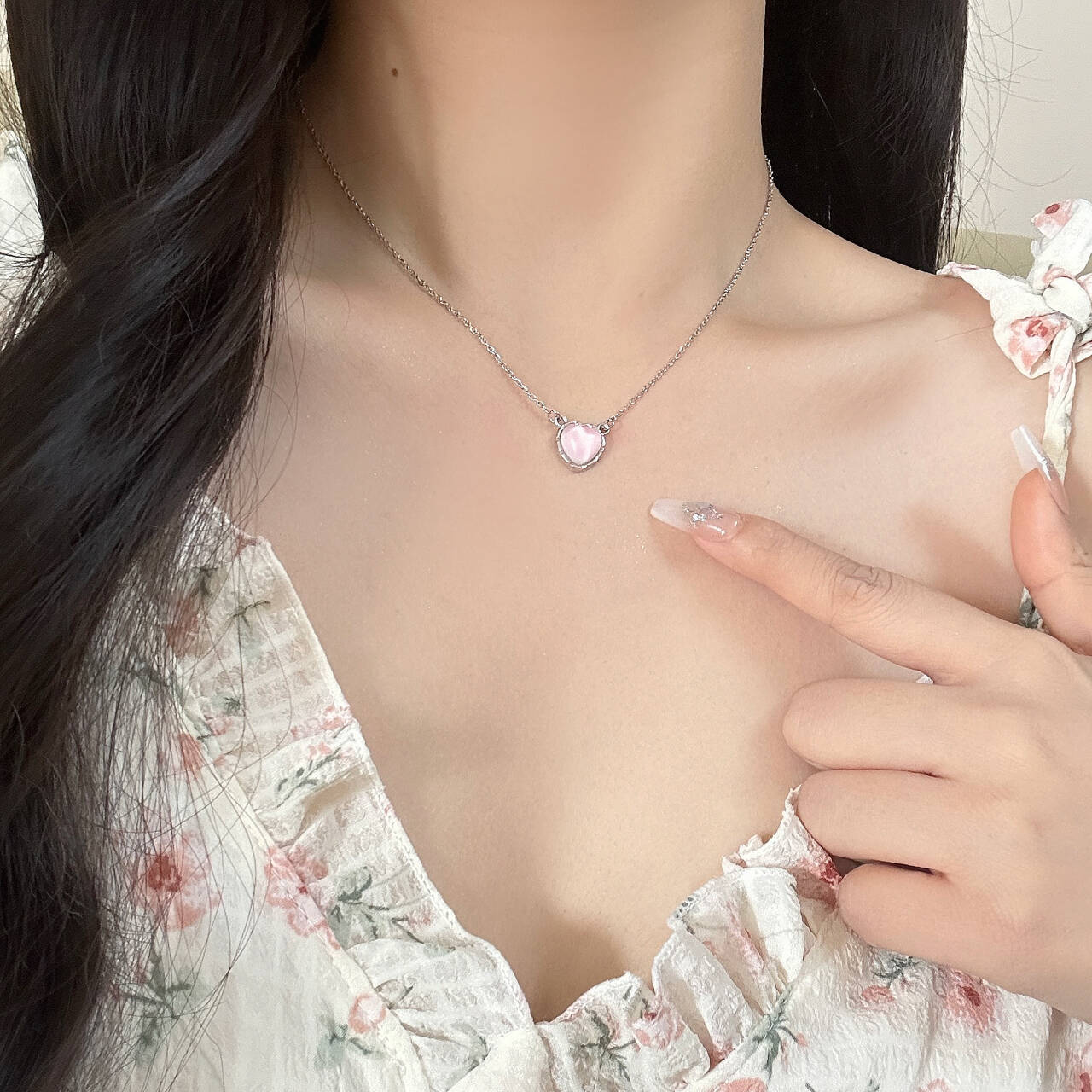 Minimalist Design Necklace Light Luxury Minority Bow High-Grade Clavicle Chain Female Necklace  New All-Matching Day