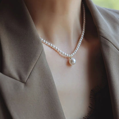 Ni Ni Same Style Pearl Necklace for Women Light Luxury Temperament High-Grade Clavicle Chain  New Popular Niche Necklace