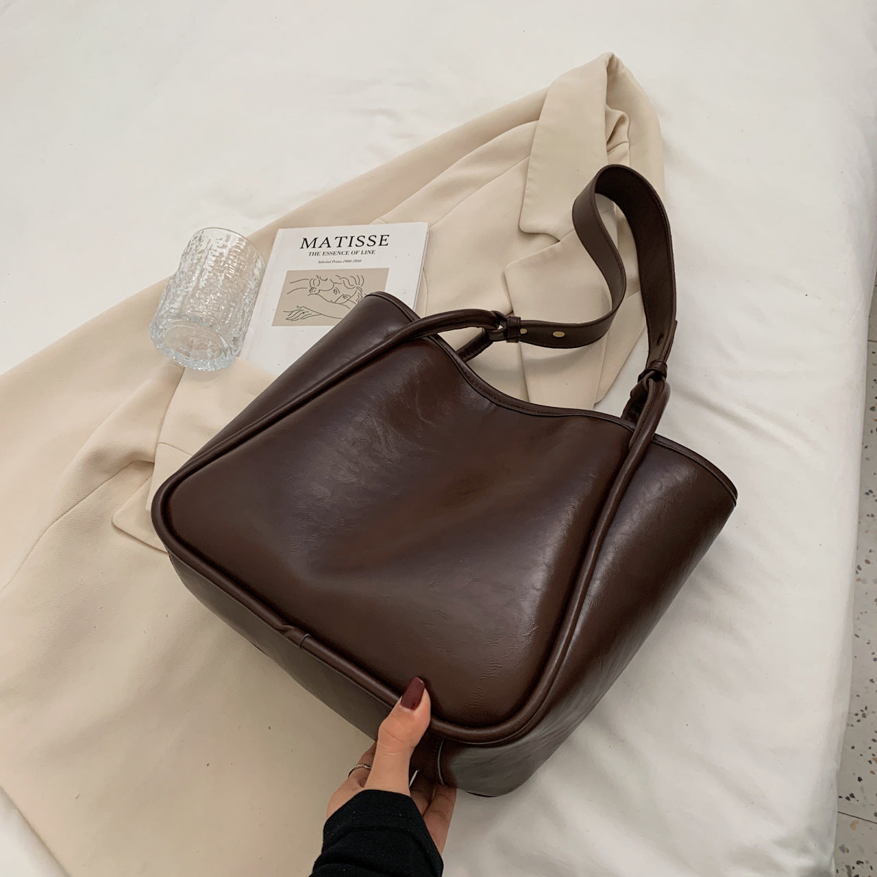 Women's Bag  New High-Grade Large Capacity Commuter Tote Simple All-Match Shoulder Underarm Bag Women's Bag