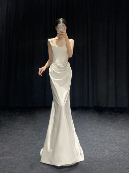 VAKKV Vintage Mermaid Stravs Sleeveless Satin Ivory Wedding Dresses v929