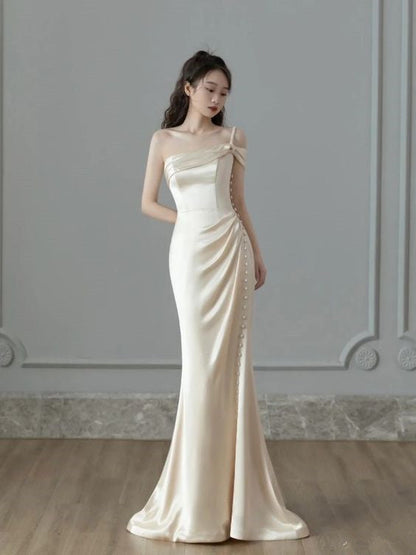 VAKKV Vintage Mermaid One Shoulder Sleeveless Satin Wedding Dresses v930