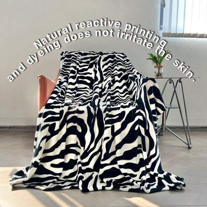 1pc Zebra Pattern Printed Flannel Blanket, Cozy Soft Throw Blanket For Couch Bed Sofa Camping Travelling, Multi-purpose All Season Blanket Gift For Adults, Christmas Birthday Gift